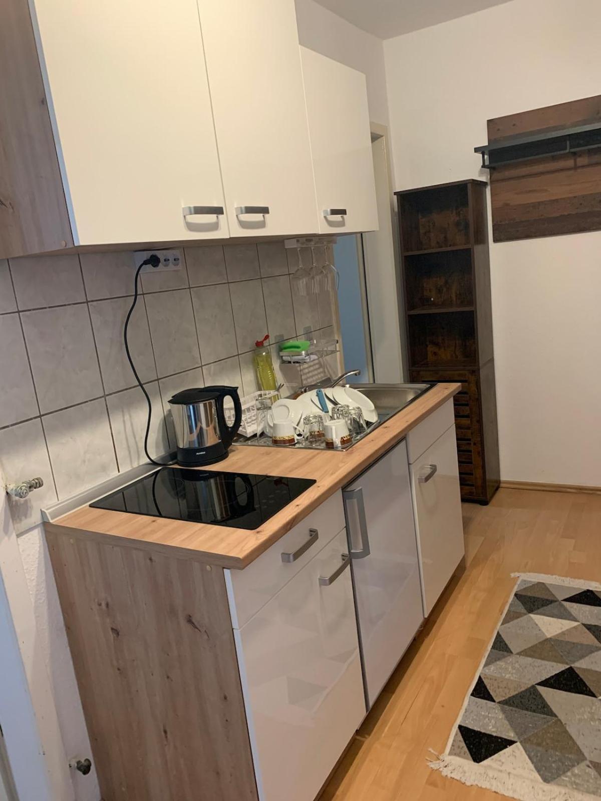 Kleine Wohnung In 奥弗拉特 外观 照片